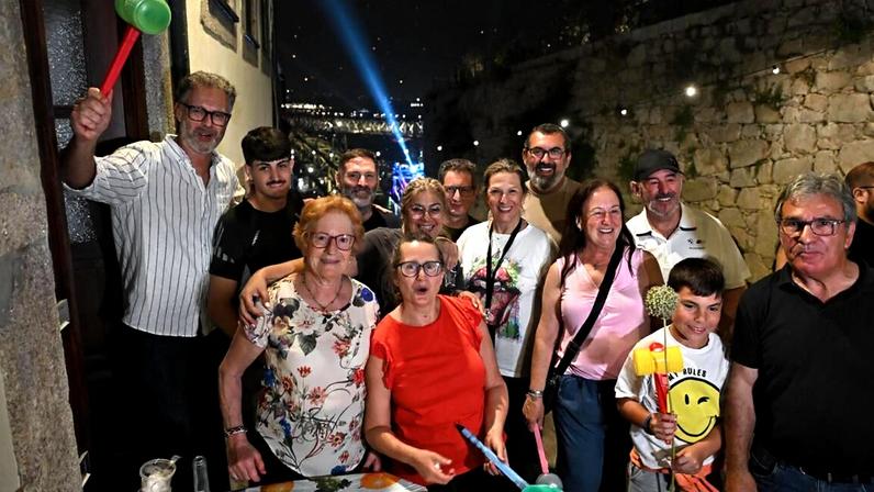 Noite mais longa do ano traz dança, sardinhas e marteladas como atrações