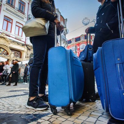 Incerteza e cautela atrasam reservas de férias de verão em Portugal