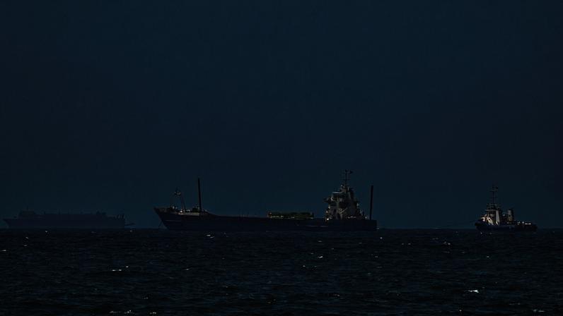 O Irão controla o estreito deste o início do conflito desencadeado por ataques norte-americanos e israelitas