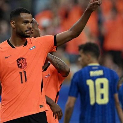 Países Baixos derrotam a Suécia em goleada