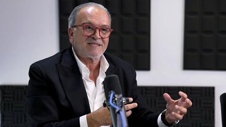 Relvas acusa PS e PSD de estarem alheados da realidade, afetando Totobola