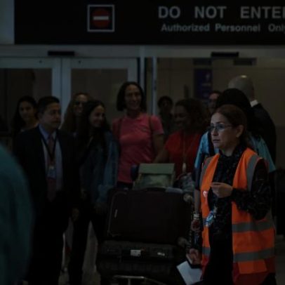 Mãe de Vozinha já está nos EUA para acompanhar de perto o Mundial