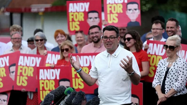 Andy Burnham anuncia candidatura à sucessão de Keir Starmer