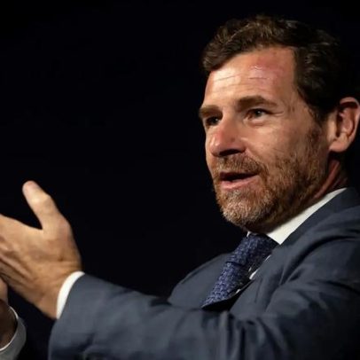 António Silva: clube apresenta proposta; desfecho ainda incerto