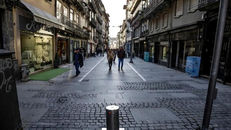 Detido homem que tentou matar jovem em confronto entre grupos na Baixa do Porto