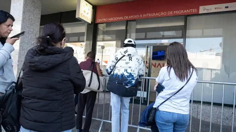 PSD e CDS propõem dois anos de residência para acesso à prestação social única