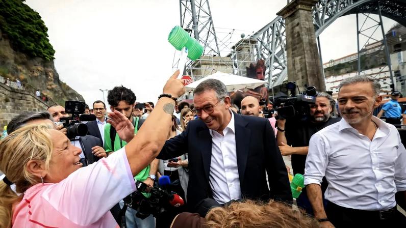 António José Seguro está no Porto na tradicional festa do São João
