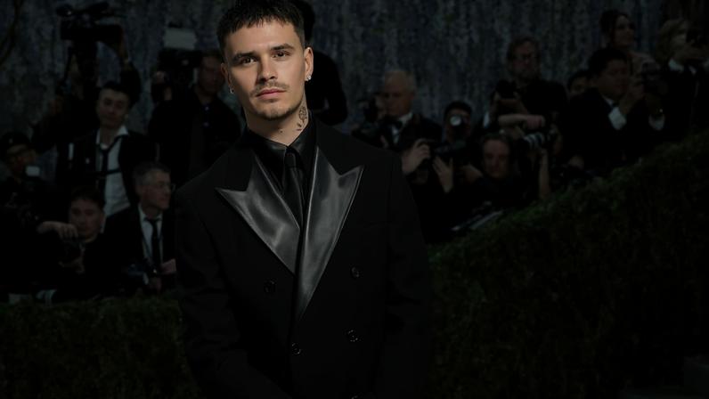 Romeo Beckham estreia-se no cinema em Forty Love ao lado de Catherine Deneuve
