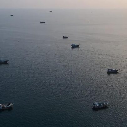 Irão obriga navios a atravessar o Estreito de Hormuz junto à costa