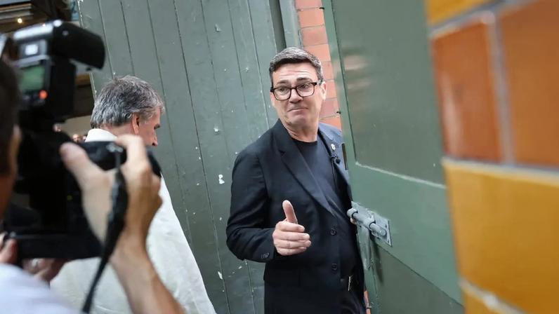 Embora discreta, Inês Aguiar tem acompanhado de perto os jogos de Viktor Gyökeres pela Suécia