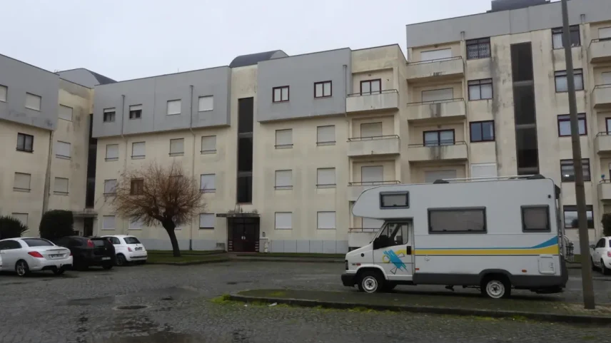 Casal cuidava de idoso em apartamento na Apúlia