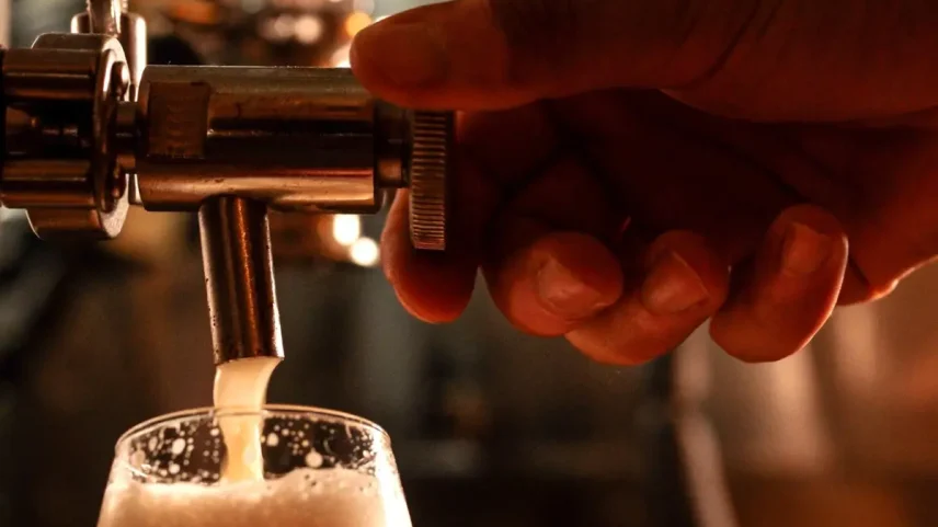 Samuel Úria e Nuno Lopes participam nos concertos gratuitos da edição que apresenta uma cerveja inédita