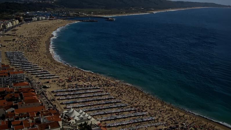 Nazaré duplica limpeza para prevenir descargas após contaminação do mar