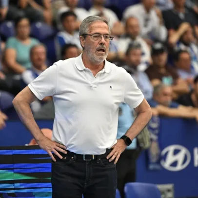 Sporting confirma saída do treinador de basquetebol