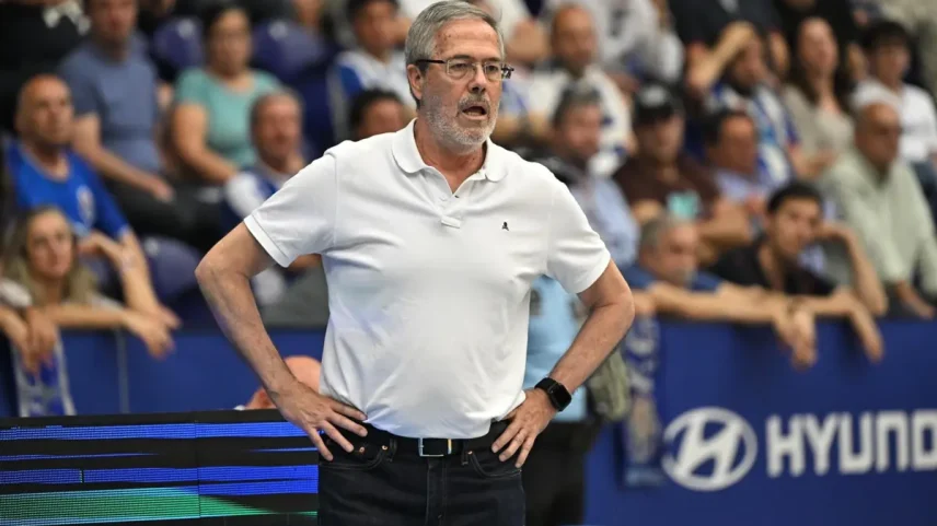 Sporting confirma saída do treinador de basquetebol