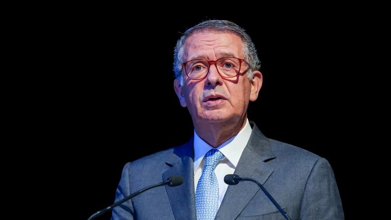 Seguro promulga diploma que regula contratação de médicos tarefeiros