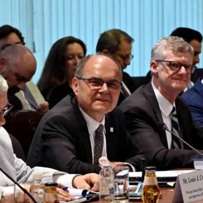 EUA ameaçam fechar portas à Bósnia em atrito com a Europa