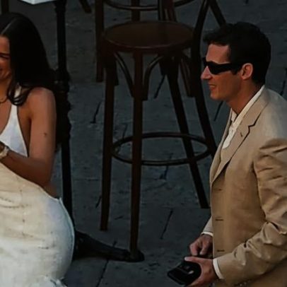Dua Lipa e Callum Turner em Palermo: entre fantasia e contestação
