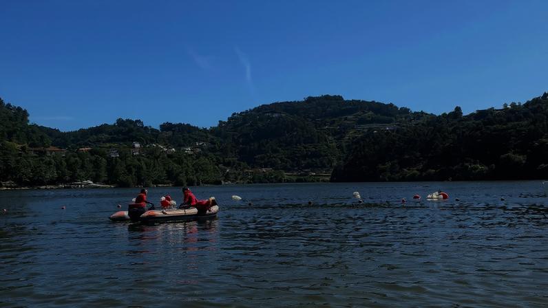 Recluso paga mil euros para ameaçar guarda prisional