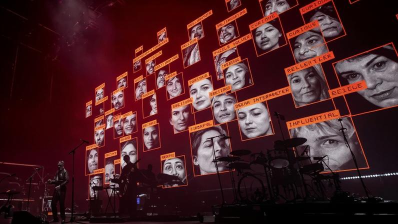 Massive Attack: Porto vai ver e ouvir o novo espetáculo político da banda eletrónica de Bristol que Barcelona perdeu devido ao mau tempo