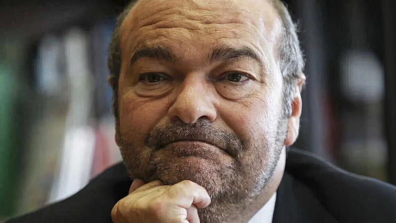 Tribunal aponta contratos informais de Hermínio Loureiro visando ganhos políticos