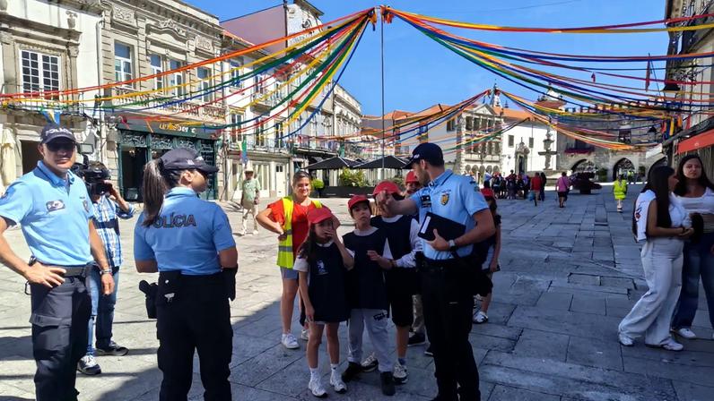 A PSP de Viana do Castelo realizou uma ação de sensibilização junto de crianças da Escola Básica da Avenida