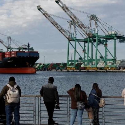 Tribunal de recurso determina que EUA podem cobrar tarifas de 10% por enquanto