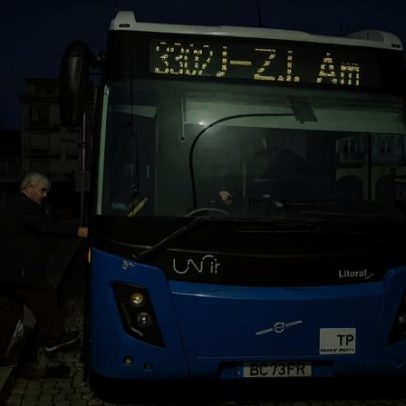 Deniz Gul mostra-se na Turquia e ganha espaço na montra