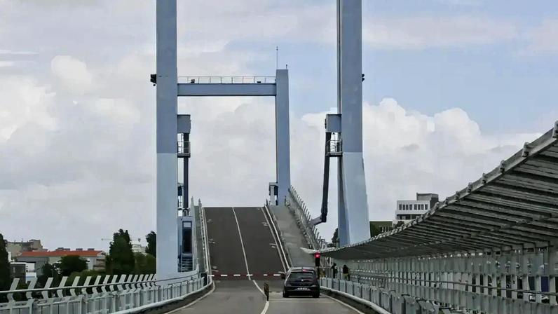 Ponte móvel de Leixões fecha ao trânsito a partir de segunda-feira