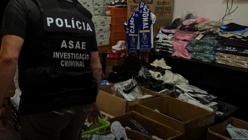 Febre do Mundial impulsiona contrafação de artigos desportivos