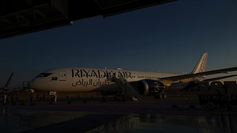 Arábia Saudita lança nova companhia aérea apesar do conflito