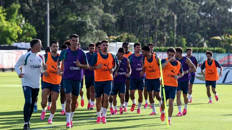 Países Baixos e Japão empatam no primeiro jogo do Grupo F