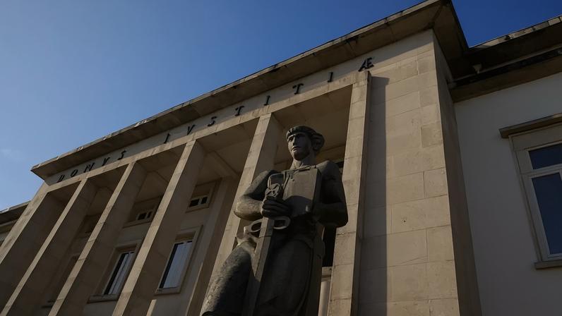 Suspeita de matar a prima ficou em prisão preventiva por decisão do tribunal
