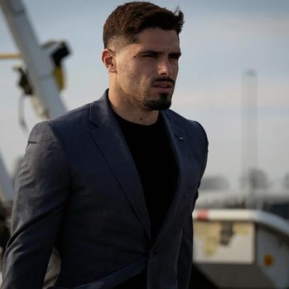 Pedro Neto entra em lista viral de jogadores mais atraentes no Mundial 2026