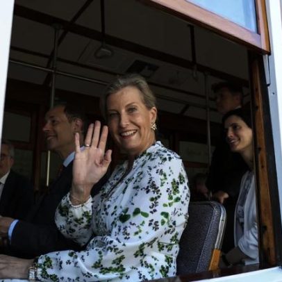 Duques de Edimburgo exploram Lisboa entre documentos e memórias de Isabel II