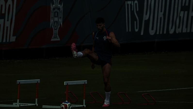 Ruben Dias tem trabalhado com limitações