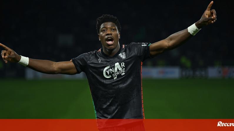 Reforço do Sporting já trabalha no duro: Issa Doumbia mostra-se a treinar em Itália