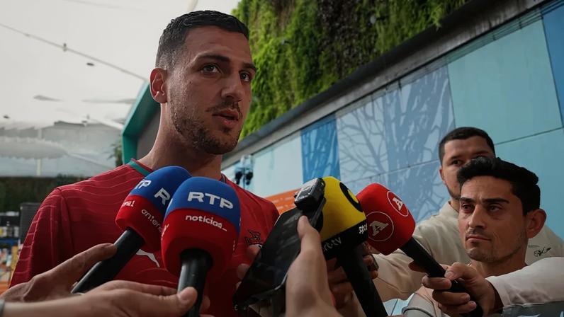 Dalot defende Roberto Martínez: o trabalho dele é notório