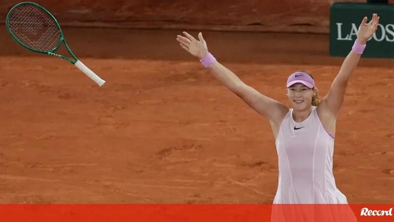 Andreeva apura-se pela primeira vez à final de Roland Garros