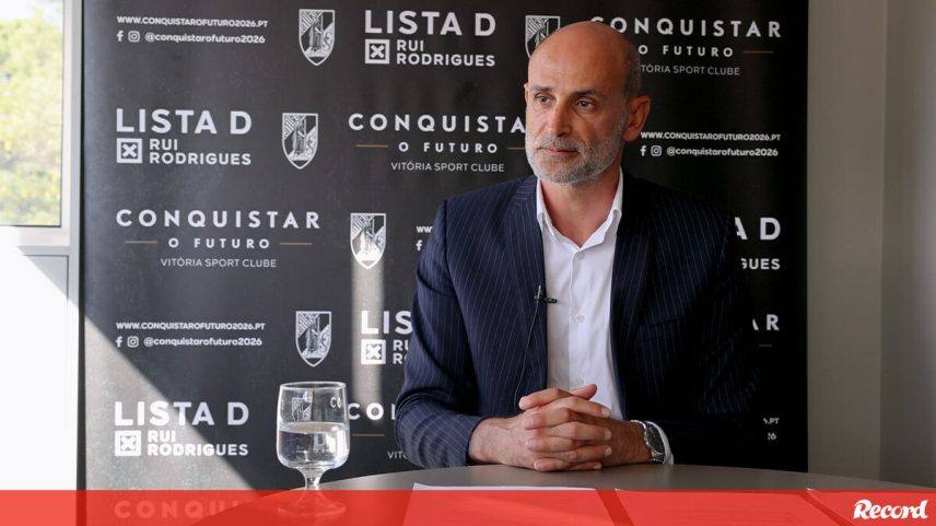 Rui Rodrigues alerta: V. Guimarães foi ao Cazaquistão sem dinheiro para o voo