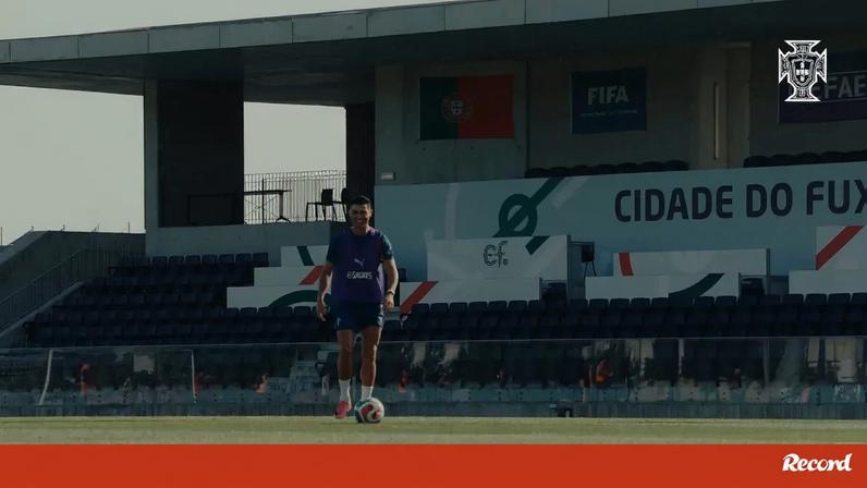 Capitão da Seleção fez remates 'em série' sem hesitar