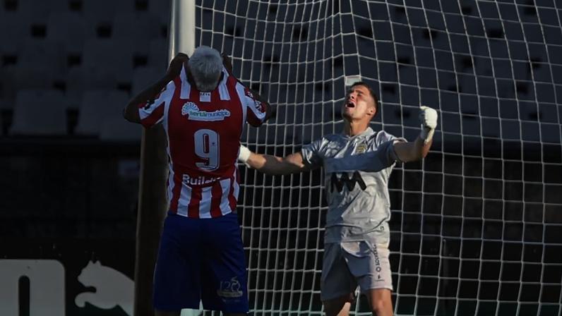 Leça vence nos pênaltis após 1-1 com Sernache e conquista o título