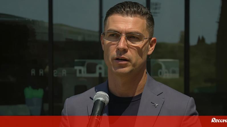 Em direto: Ronaldo e Martínez falam respondem aos jornalistas antes da Seleção Nacional rumar ao Mundial