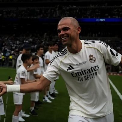 Pepe é ovacionado no regresso ao Bernabéu