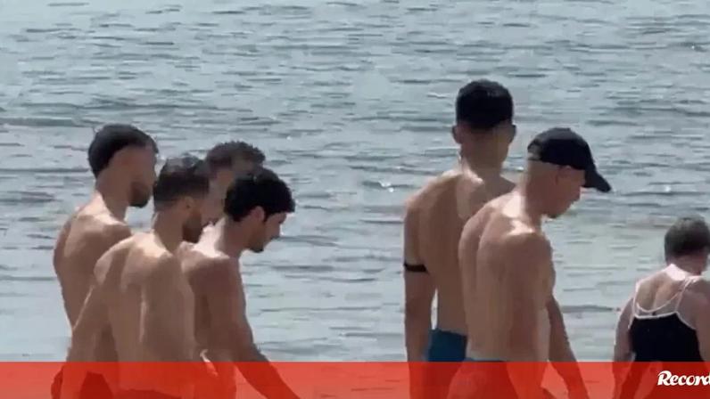Jogadores da Seleção Nacional vistos a passear e a ativar-se em Palm Beach