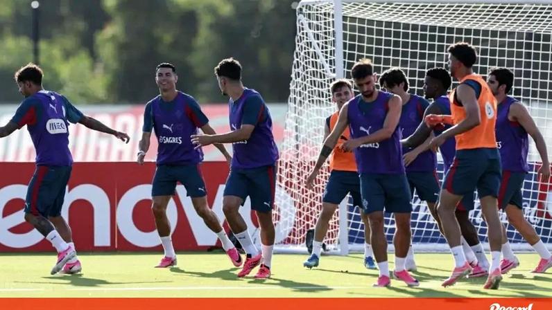 Seleção treina nos EUA com forte apoio das bancadas e Ronaldo em destaque