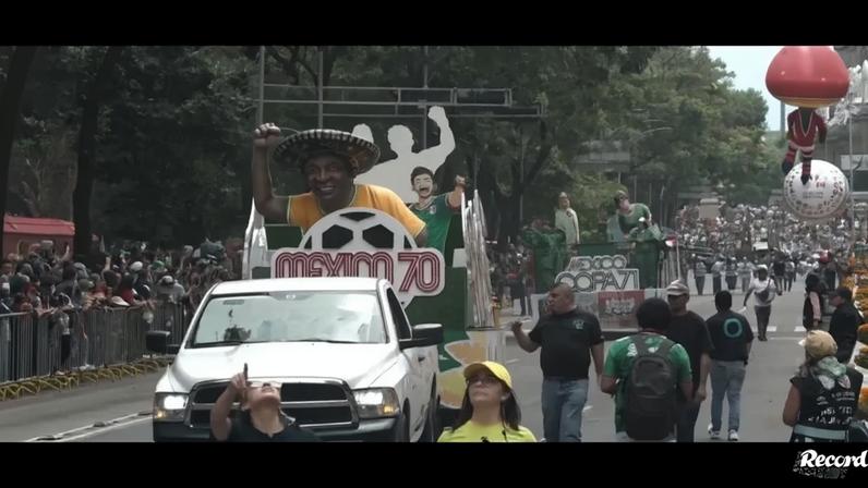 Cidade do México celebra história dos Mundiais com desfile pelas ruas