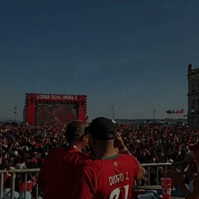 João Neves marca em grande festa no Lisboa Football Arena