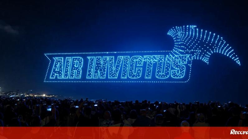 Nos céus, um total de 3.097 Drones encantaram o público
