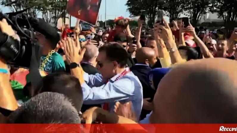 Primeiro-ministro em Houston para assistir ao jogo com o Ubzequistão